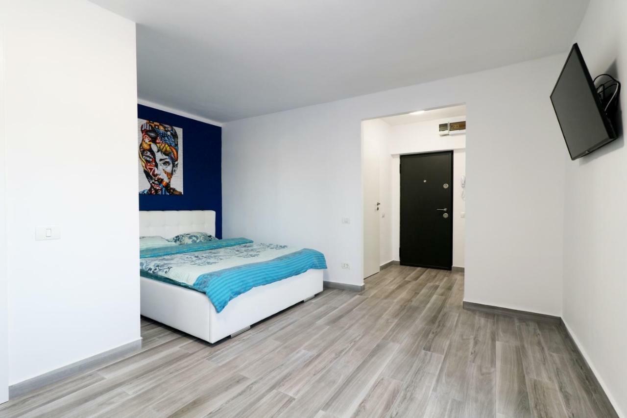 Luxury Olimpia In Bucharest, With Netflix App Apartment